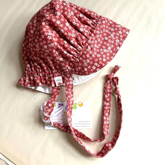 Red Floral Pioneer Bonnets, 2 Sizes Prairie Girl Style, Thimbleberries Design - Picture 7 of 10